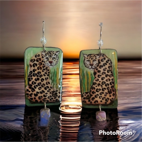 JAGUAR earrings - Picture 1 of 2
